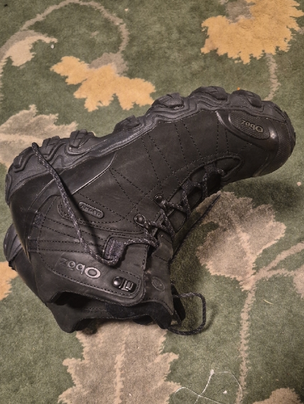 Oboz Men's Black Waterproof Hiking Boots - Picture 5 of 10